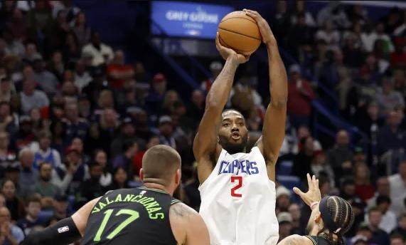 亚冠-16战14胜！攻防拿捏鹈鹕 快艇已是冠军最大热门？