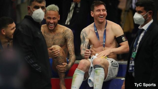 1626338241490036761.jpg messi_neymar_paredes_rires.jpg